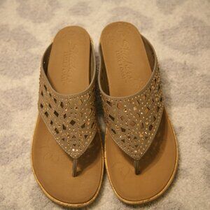 Sketchers Women's Luxefoam Wedge Sandals, Size 8.5-9, Tan/Gold